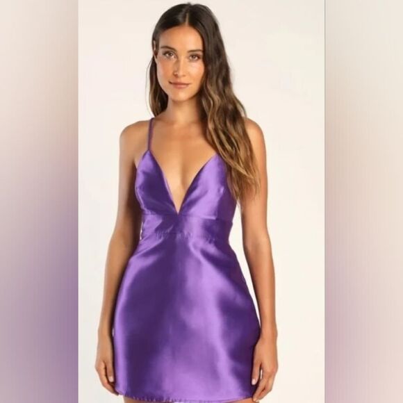 Lulu’s  Life Purple spaghetti strap deep v neck  Mini Dress Size L - Picture 1 of 5